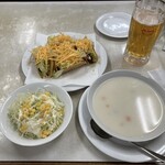 ジャッキー ステーキハウス - タコス、サラダ、スープ、オリオン生ビール(中ジョッキ)