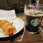 Starbucks Coffee - あらびきソーセージパイ・Sアイスコーヒー
