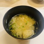割烹 龍馬 - 愛媛の味噌汁（松山揚げ）