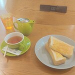 ツリーカフェ - 紅茶（ホット・ストレート）＆トーストセット