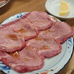 焼肉ホルモンまっちゃん - 塩タン