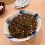 木挽町 とも樹 - 淡路の初摘みのモヅク酢。繊維が太い