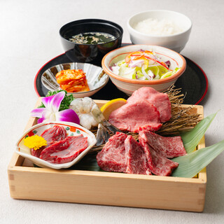 お得な焼肉ランチタイム