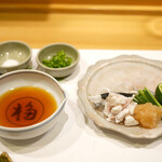 新ばし 星野 - 「造り」天然とら河豚の身欠き、身皮、遠江、鮫皮、