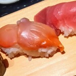 湊 - ３回目の３貫です〜白子、赤貝、中とろです〜♫