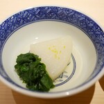 新ばし 星野 - 「炊合せ」聖護院かぶらと京菊名