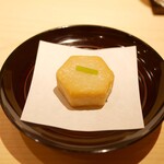 新ばし 星野 - 「揚物」海老芋（富田林産）の葛揚げ