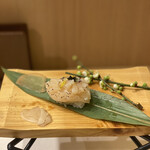 鮨乃悠家 - 帆立の炙り　岩塩