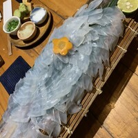 博多メシ 男厨 - かなり大きいイカ造り
