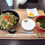 浜の台所 くぁせっと - 漁師のまかない丼1300円