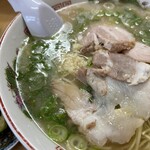 江ちゃんラーメン - ニンニク側