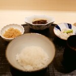 新ばし 星野 - 「飯物」牛の時雨、縮緬山椒、白菜のお漬物 2021年5月