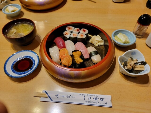 一心寿司 花巻店 &ndash; 本格寿司と季節の味わい | 口コミ評価3.0