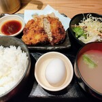 ふくの鳥 - 超粗挽きメンチカツ定食