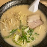 Rakushou ramen - コレが単品で390円！