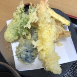 なこじ - 天麩羅は抹茶塩でいただきました