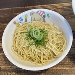 博多ラーメン 膳 - 替玉カタ@100