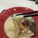 Ippuudou - 麺リフト、食べる前に忘れずに（笑）