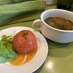 Oufuu Kicchin Anshante - トマトサラダとスープ