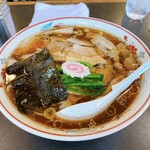 青島食堂 - 生姜の上手く融合したスープと麺、旨みのあるチャーシュー、全てがバランス良く、美味しかったです！