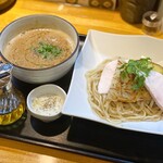 麺処 飯田家 - [D.O.P]ゴルゴンゾーラ・ピカンテの鶏白湯つけ麺 蜂蜜をかけて