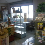 つるみ - 店内