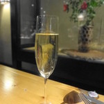 タケル クインディチ - 2013年クリスマス　この時期だけはスパークリングのグラスがあります