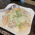 海鮮バル　けい - 鶏肉と白菜のクリーム煮