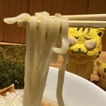 らぁめん真 - 麺、にゅ～～ん！