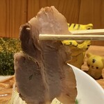 Ramen Shin - チャーシュー、にゅ～～ん！