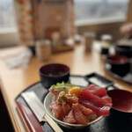 魚河岸たちばな - まぐろ三昧丼