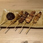 海鮮居酒屋 大漁 - 串焼き五種盛り合わせ