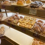 ケーワン - 惣菜パンのコーナー