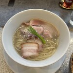 宍道湖しじみ中華蕎麦 琥珀 - 