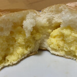 ケーワン - カスタードクリームが詰まっています