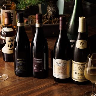 料理を引き立たせ、上質な時間を演出する「豪華フリーフロー」