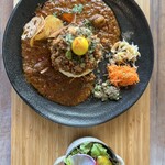 Electric Beans Cafe 豆電球 & Spice Curry Delico - 