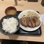 炭火焼き豚丼専門店 豚小家  - 