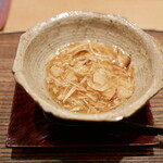 虎白 - 「凌ぎ」松茸細切りの飯蒸し 2020年10月
