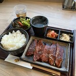 Yakiniku Yansando - 焼肉御膳¥1450