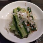 SATOブリアン - 箸休めの叩ききゅうり。