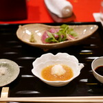 にくの匠 三芳 - 「向付」神戸川岸牧場イチボのたたき