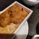 SATOブリアン - ウニは1,500円のオプション。イイ肉に更にウニなんて！と馬鹿にしてきたけど、の、載せてください！！