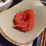 SATOブリアン - 芸術レベルに薄くスライスされた、箸休めのトマトスライス。甘熟で、ドレッシングも素晴らしい。