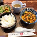中華料理 藪 - 料理写真:定番ランチの四川麻婆豆腐（辛）900円