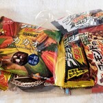 有楽製菓株式会社 - 詰め合わせ500円 デラックスチョコレートストロベリー750円