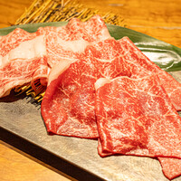 特撰　黒毛和牛　赤身（うちもも）100ｇ