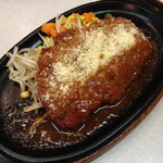 キッチンふるはし - ビーフチーズ焼き（１，１３０円）これにサラダ・ライス・味噌汁・漬物が付きます。２０１３年１２月