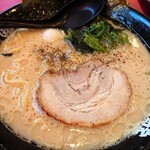 横浜家系ラーメン 万願寺 大和家 - 料理写真: