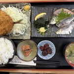 あじBAR - 活アジ刺身とアジフライ定食